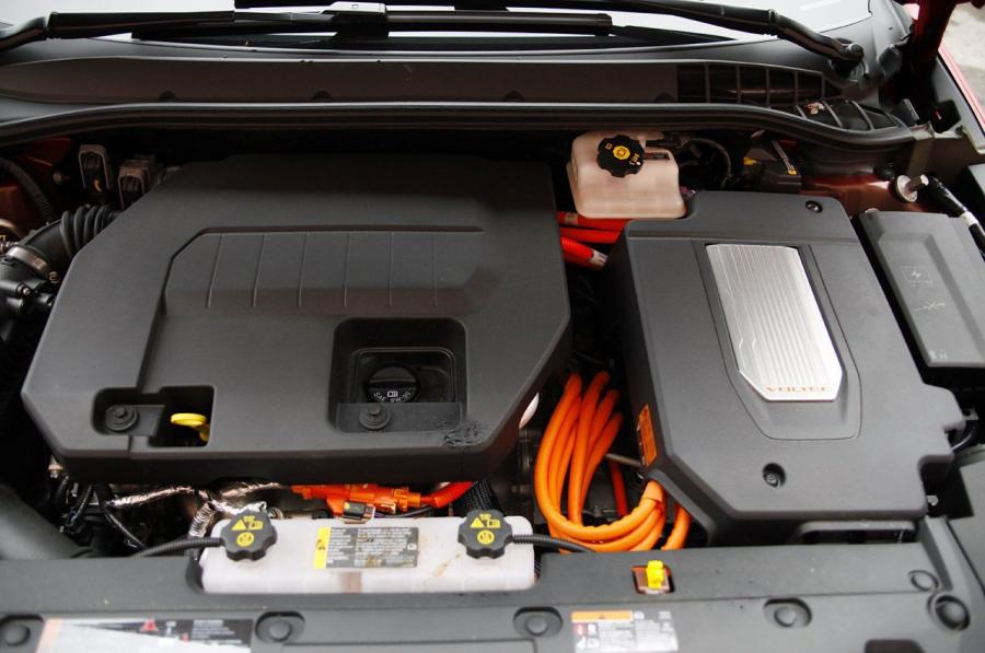  Chevrolet Volt 2011 года  (фото 216 из 356)